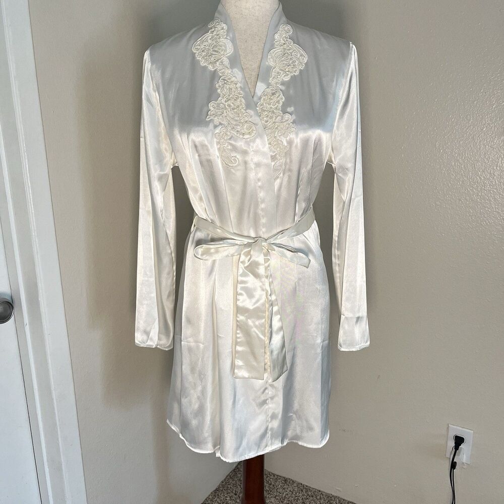 Victorias Secret Satin Silky Robe Embellished Sz S